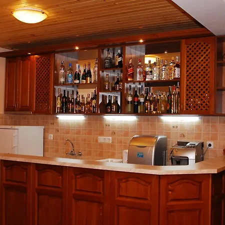 Elitsa Holiday home Elena